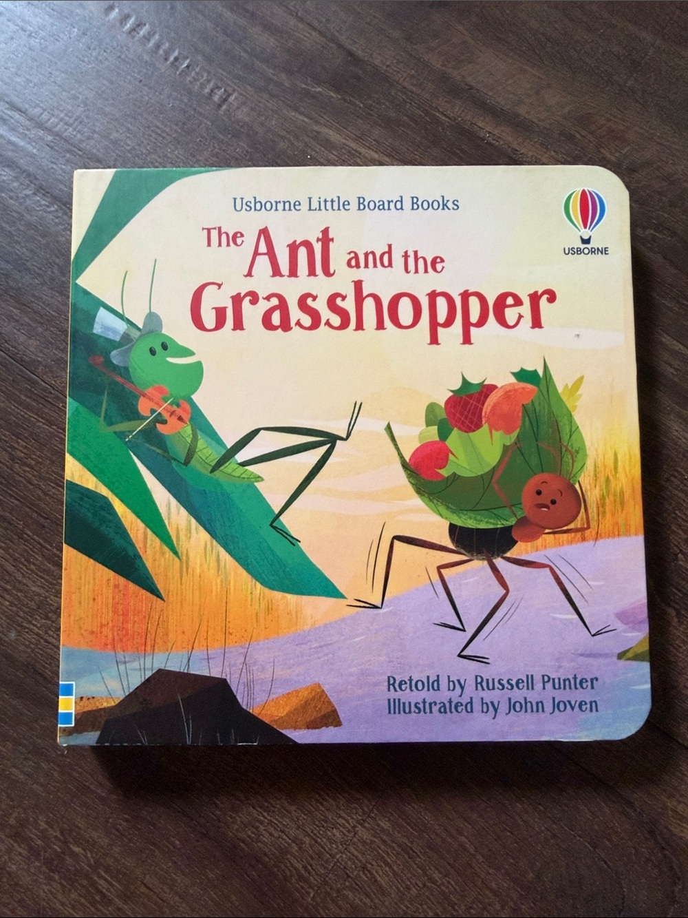 Usborne The Ant and the Grasshopper Board Book - Colorful Illustration